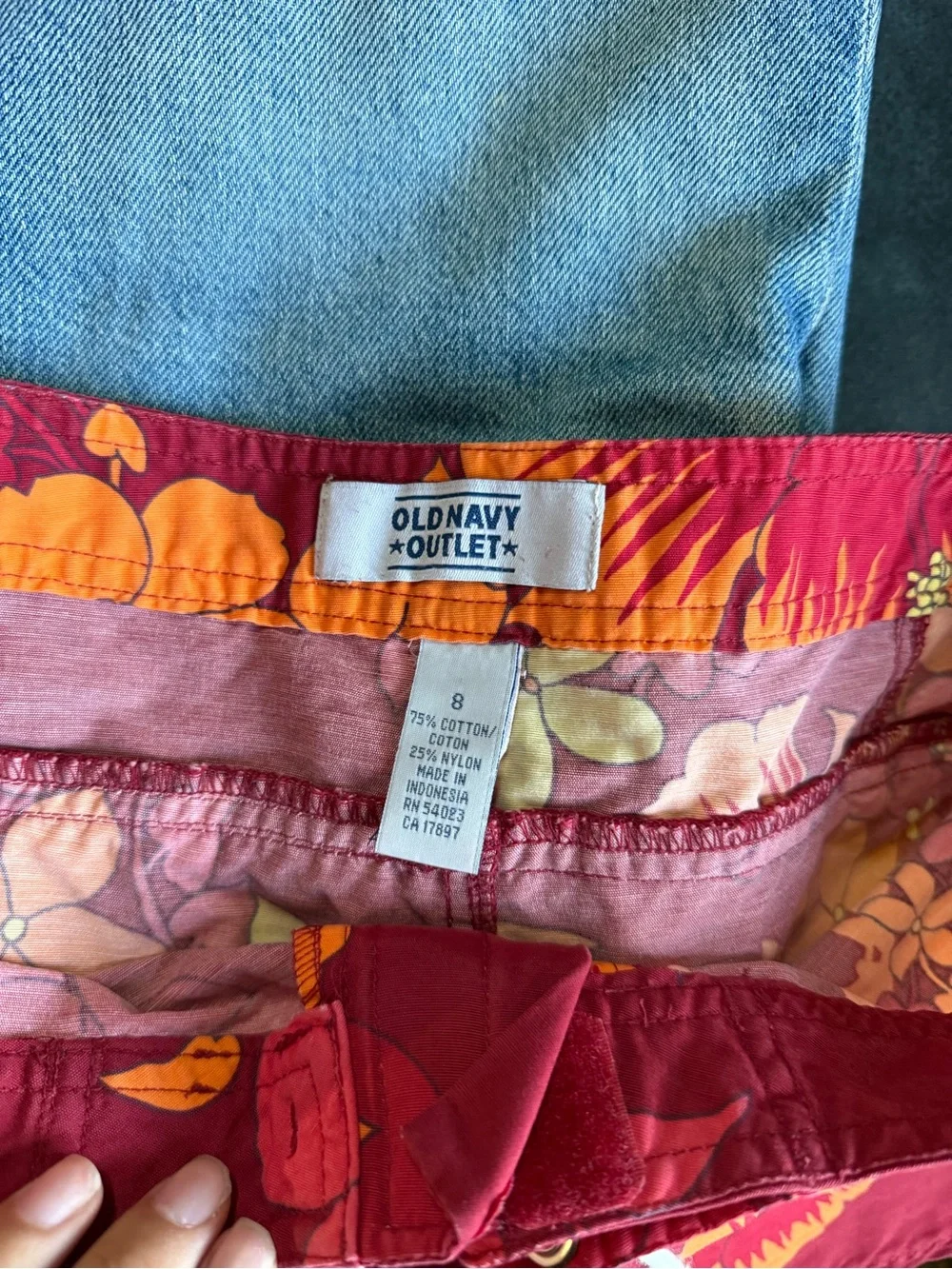 VTG Old Navy Red Floral Drawstring Beach Shorts